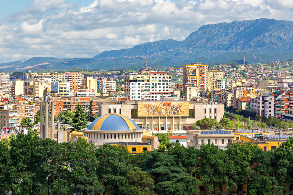 vista montagne albania